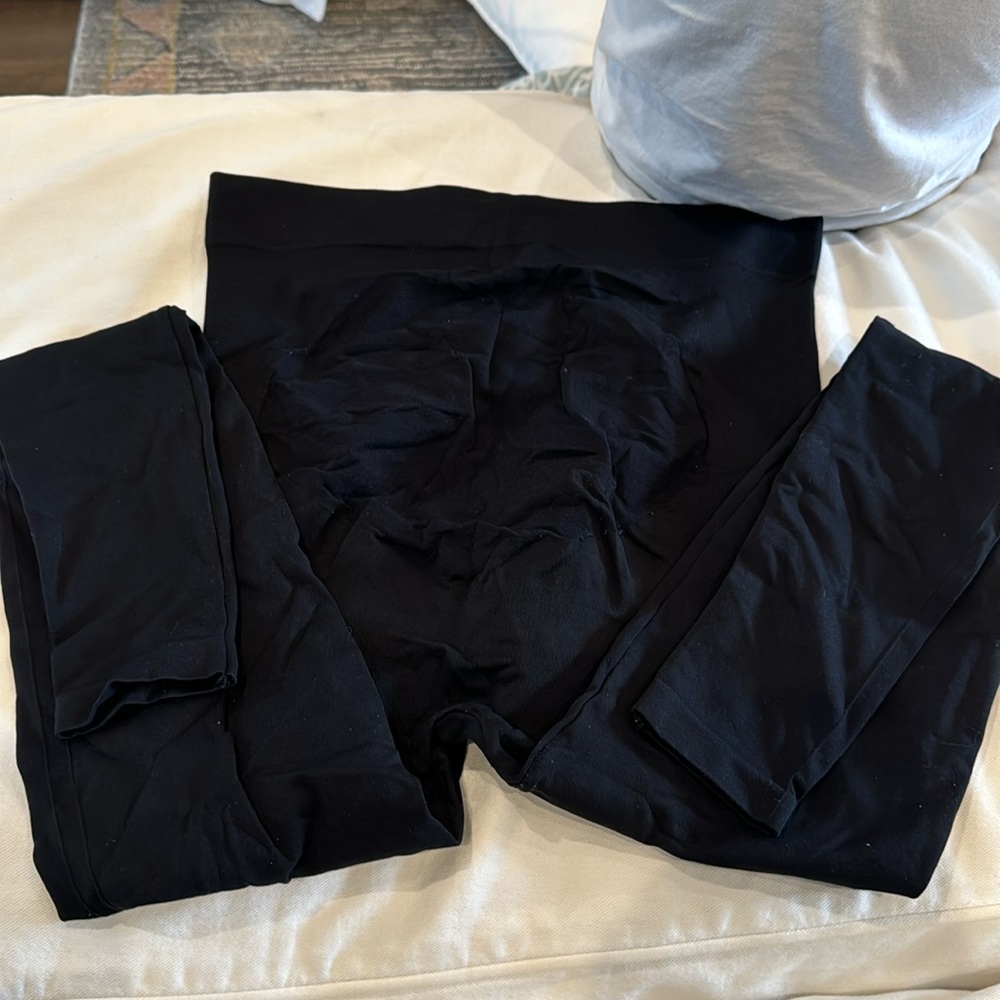 BLANQI Black Leggings